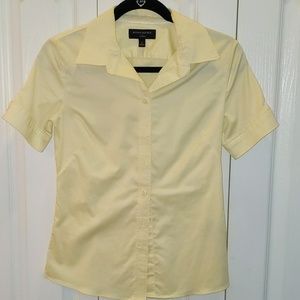 Women's Banana Republic yellow dress shirt, size 2